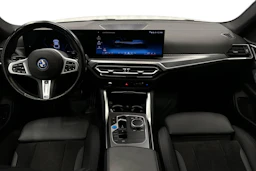 valkoinen BMW i4 2024 kuva 7.