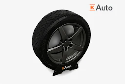 valkoinen BMW i4 2024 kuva 9.