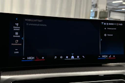 valkoinen BMW i4 2024 kuva 28.