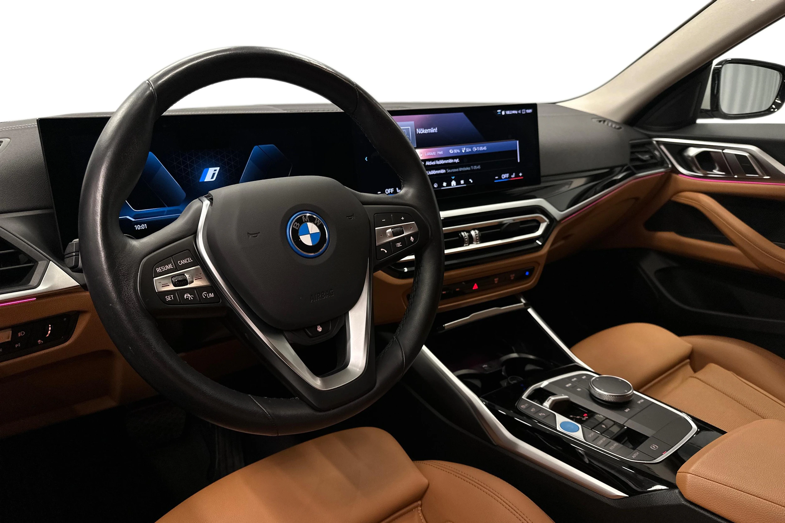 valkoinen BMW i4 2024 kuva 8.