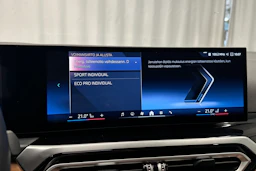 valkoinen BMW i4 2024 kuva 23.