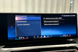 valkoinen BMW i4 2024 kuva 26.