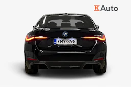 musta BMW i4 2024 kuva 3.