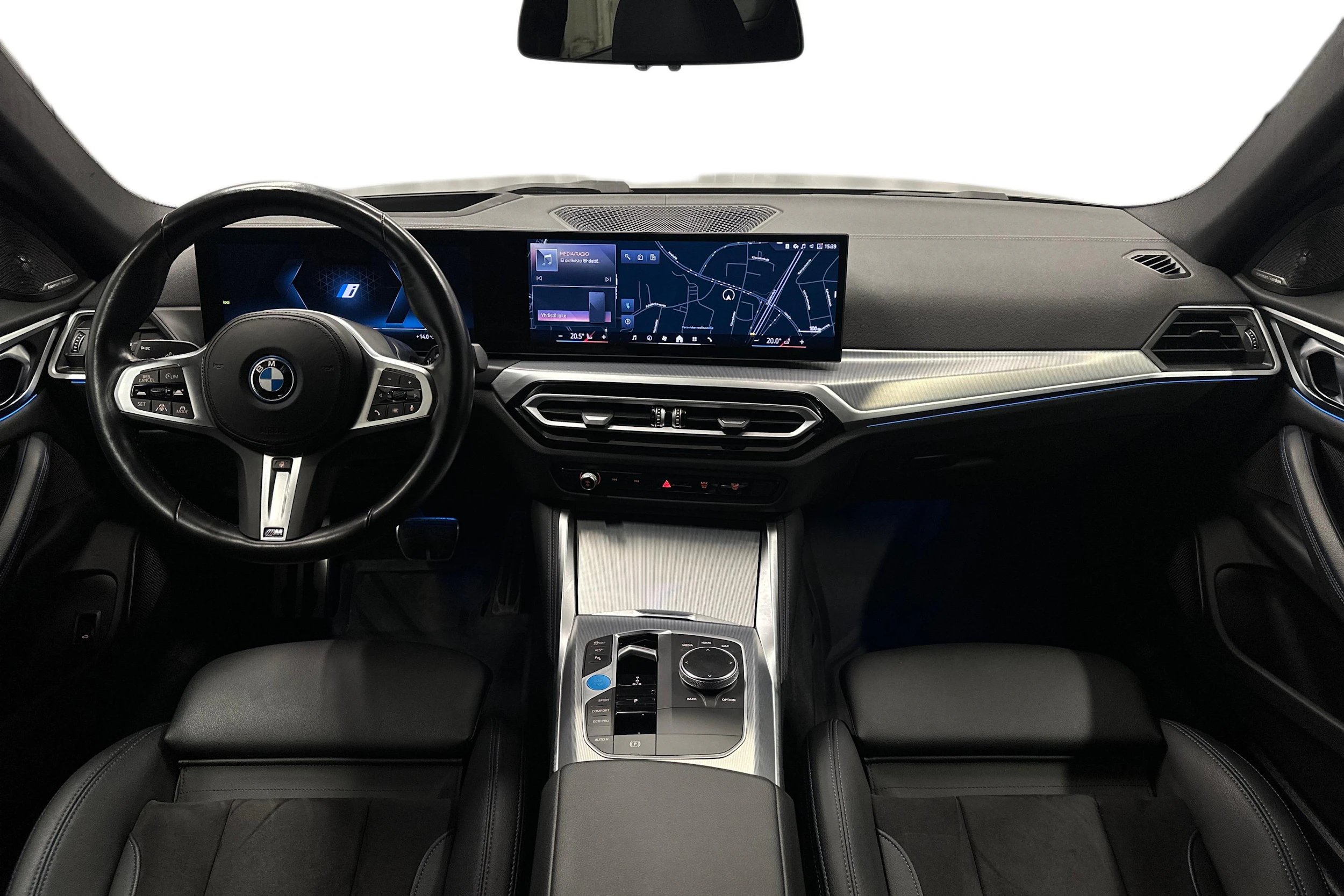 musta BMW i4 2024 kuva 7.