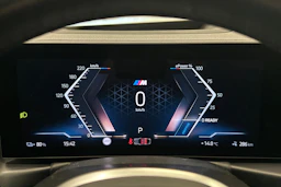 musta BMW i4 2024 kuva 22.