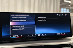 musta BMW i4 2024 kuva 28.