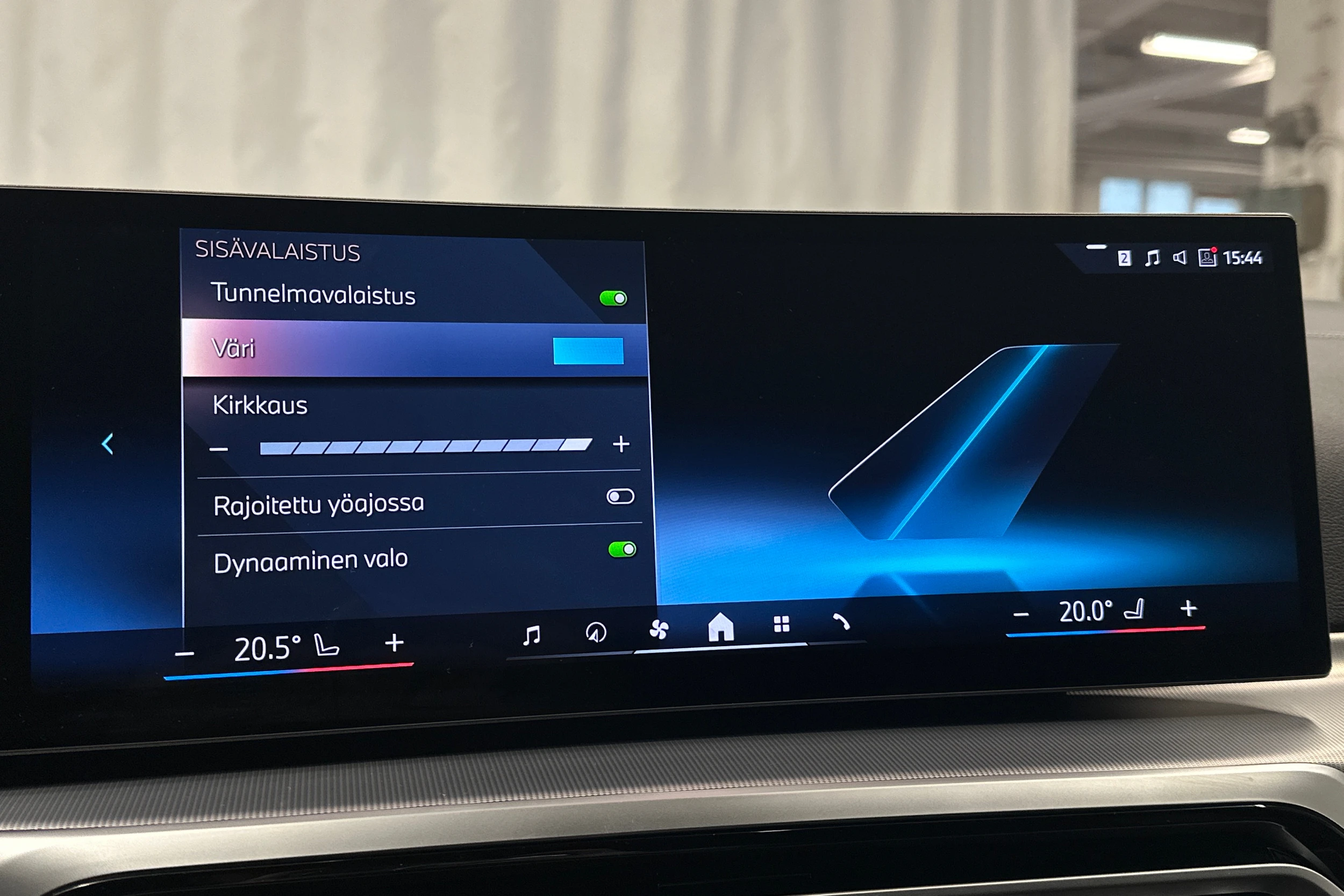 musta BMW i4 2024 kuva 31.