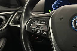 musta BMW i4 2024 kuva 21.