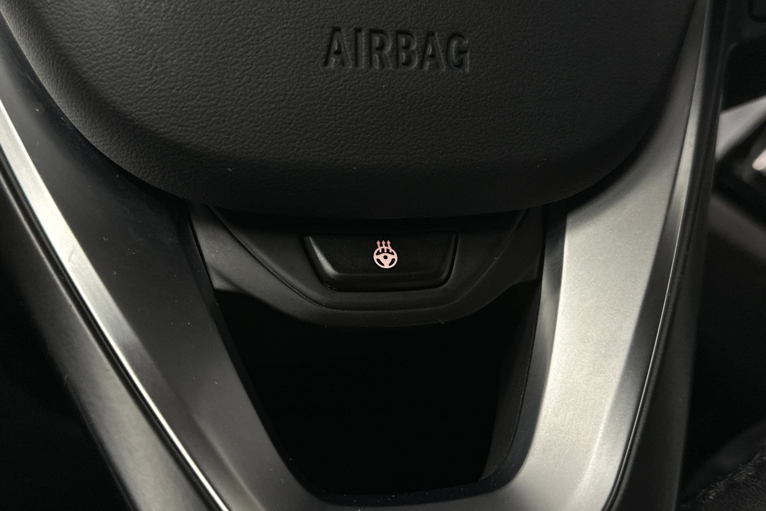 musta BMW i4 2024 kuva 23.