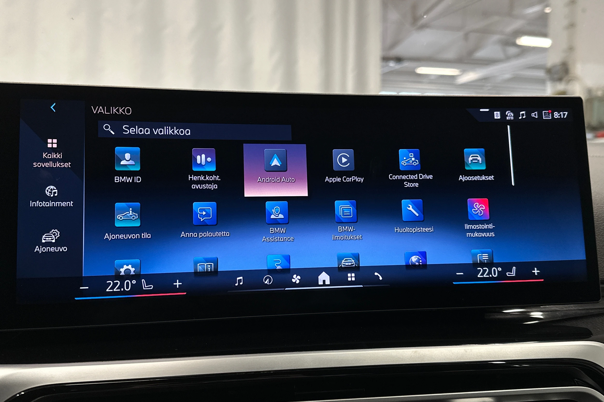 musta BMW i4 2024 kuva 25.