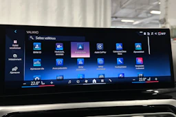 musta BMW i4 2024 kuva 25.