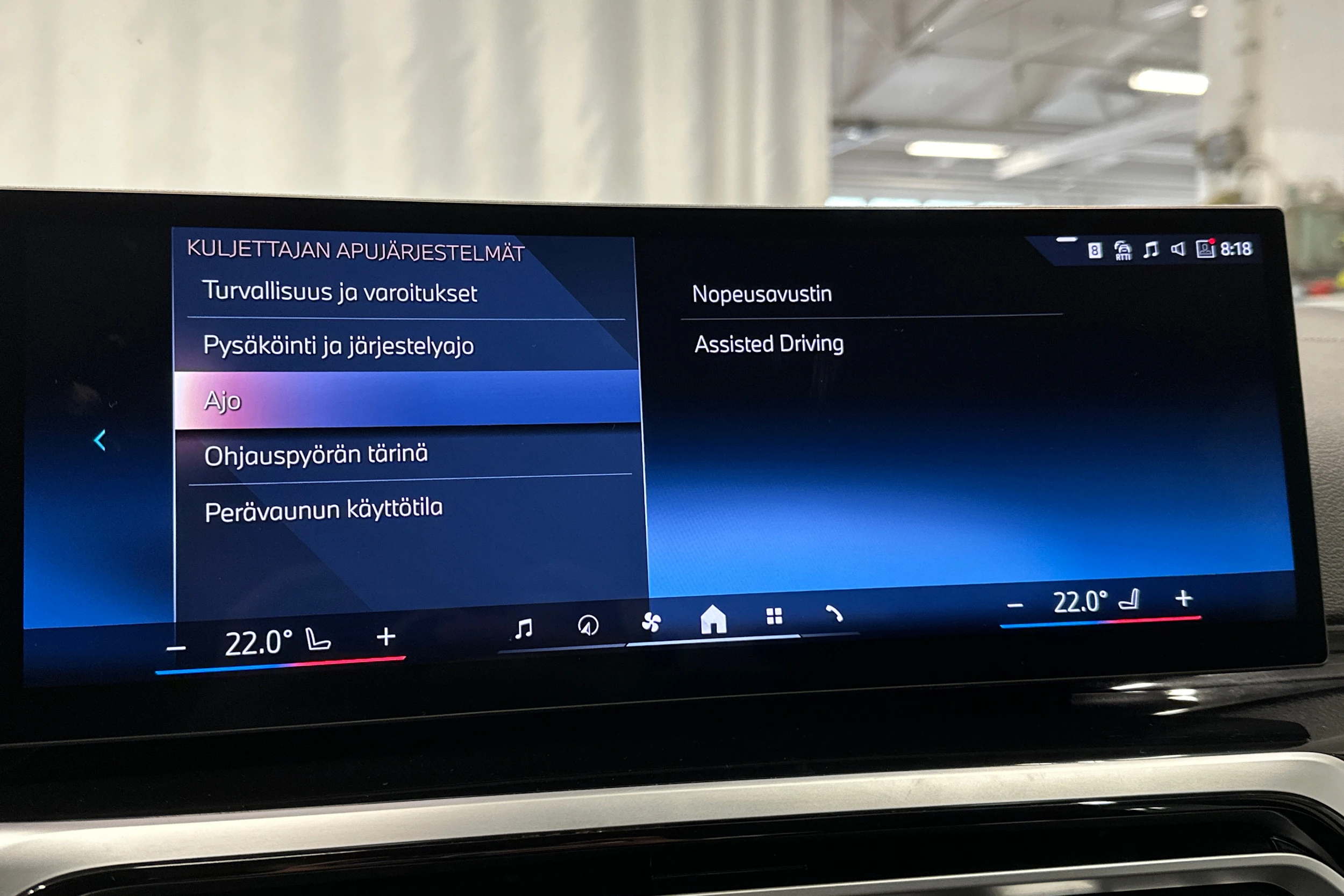 musta BMW i4 2024 kuva 30.