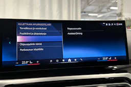 musta BMW i4 2024 kuva 30.