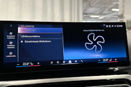 musta BMW i4 2024 kuva 31.