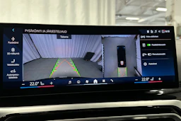 musta BMW i4 2024 kuva 32.