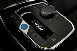 musta BMW i4 2024 kuva 33.