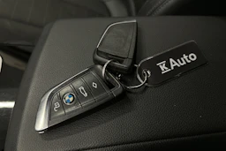 musta BMW i4 2024 kuva 34.