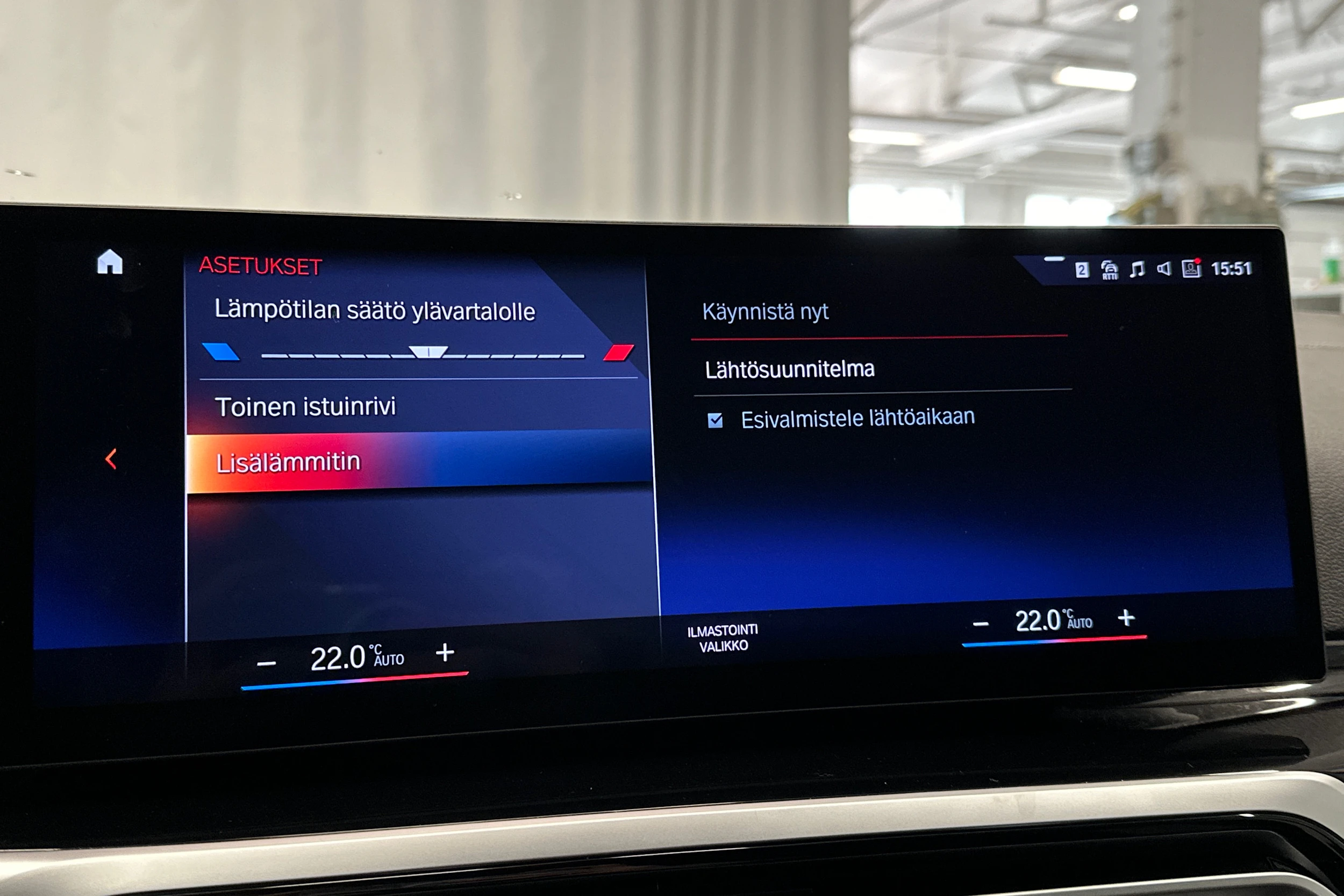 musta BMW i4 2024 kuva 30.