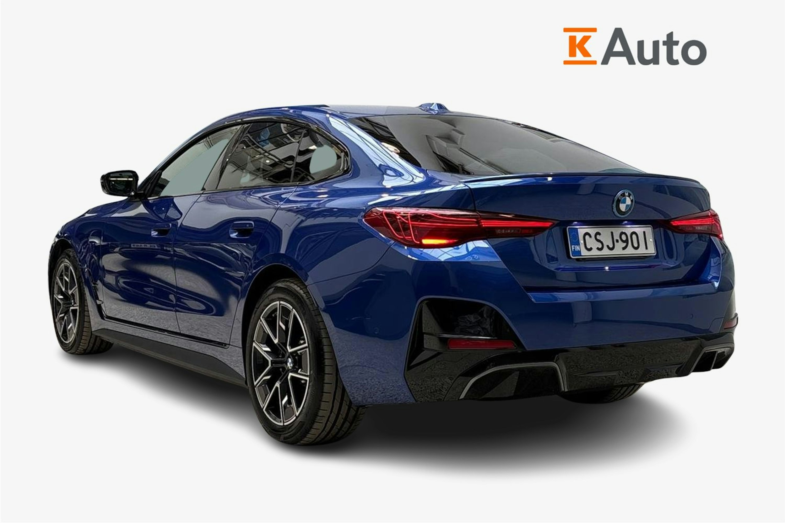sininen BMW i4 2025 kuva 2.