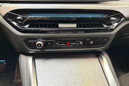 sininen BMW i4 2025 kuva 34.