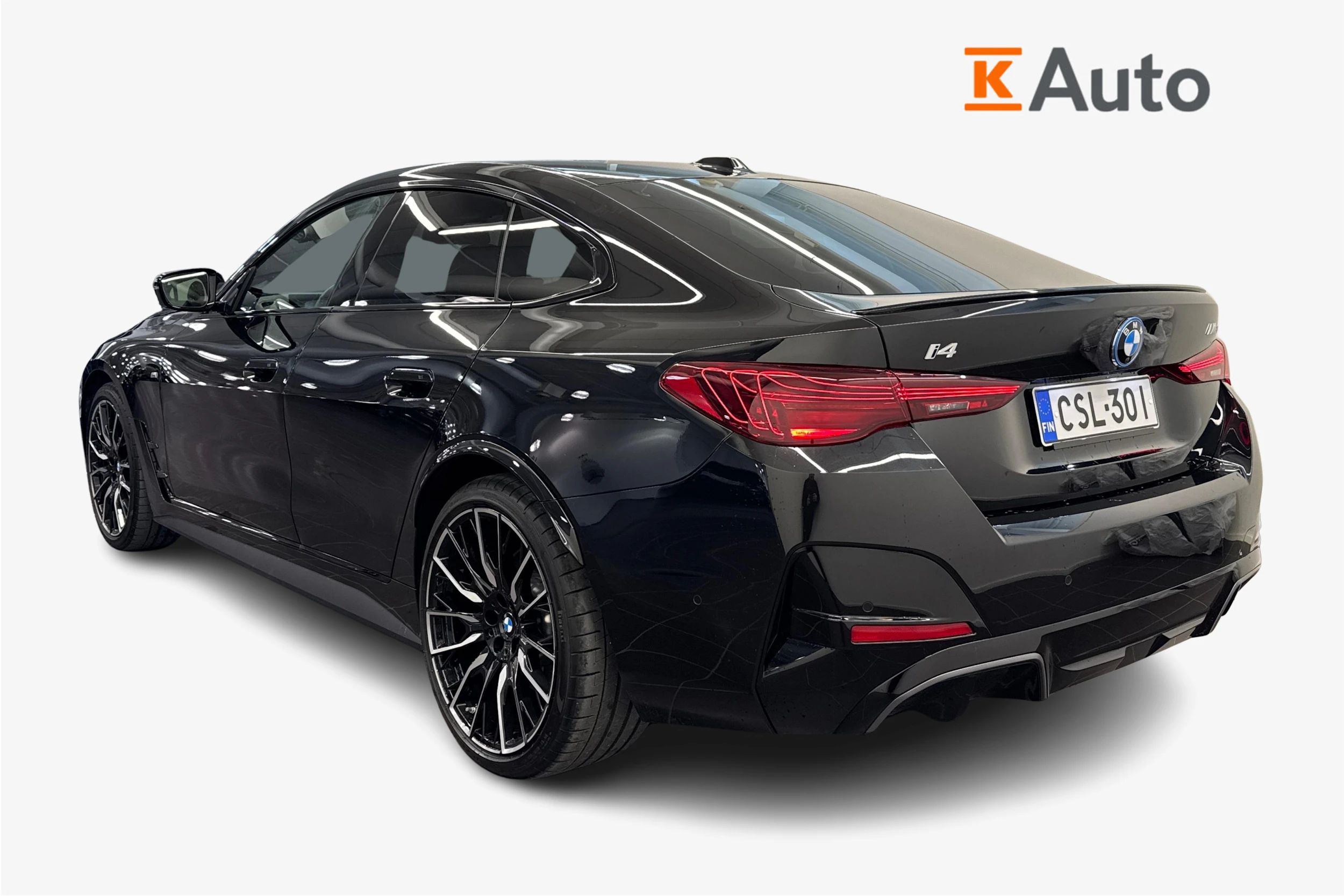 musta BMW i4 2025 kuva 2.