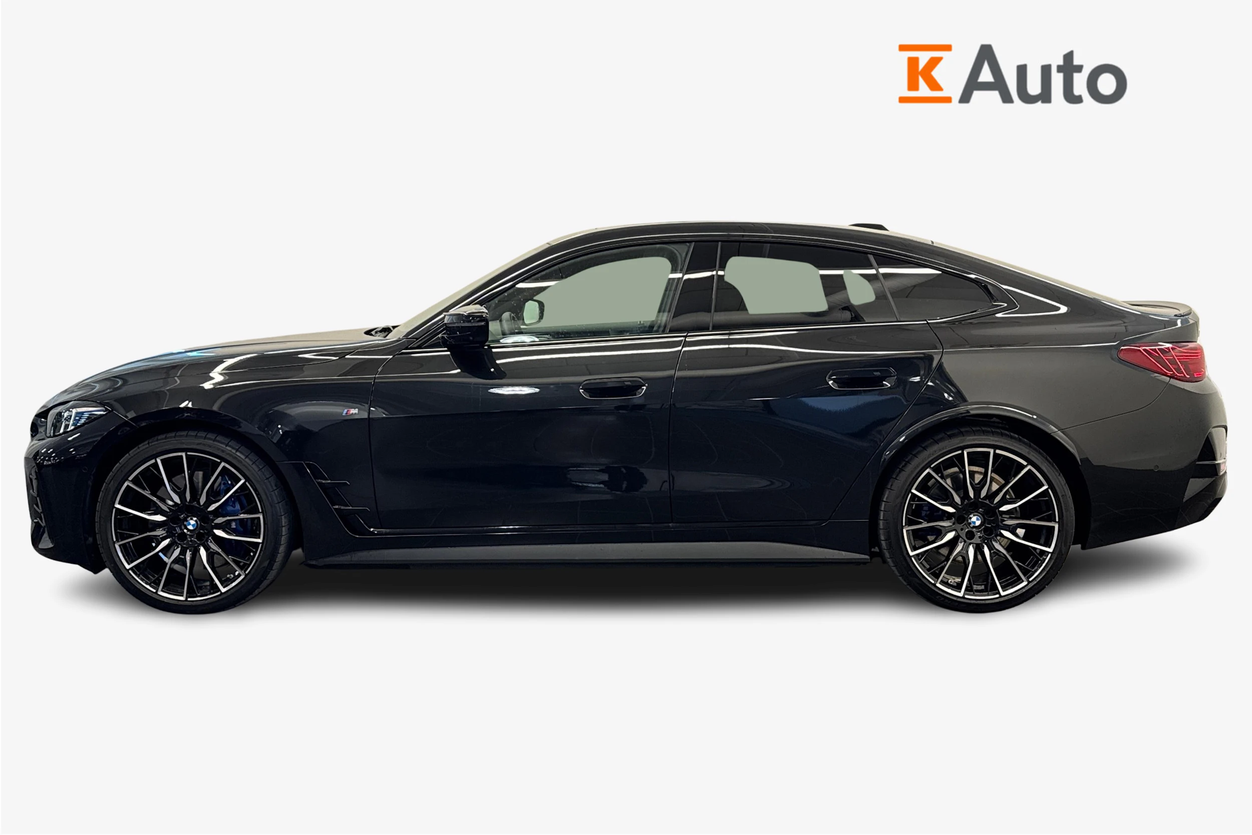 musta BMW i4 2025 kuva 5.