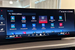 musta BMW i4 2025 kuva 23.