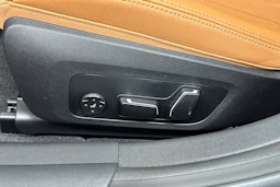 musta BMW i4 2025 kuva 25.