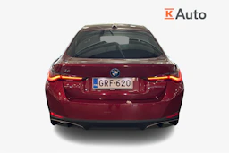 punainen BMW i4 2025 kuva 3.