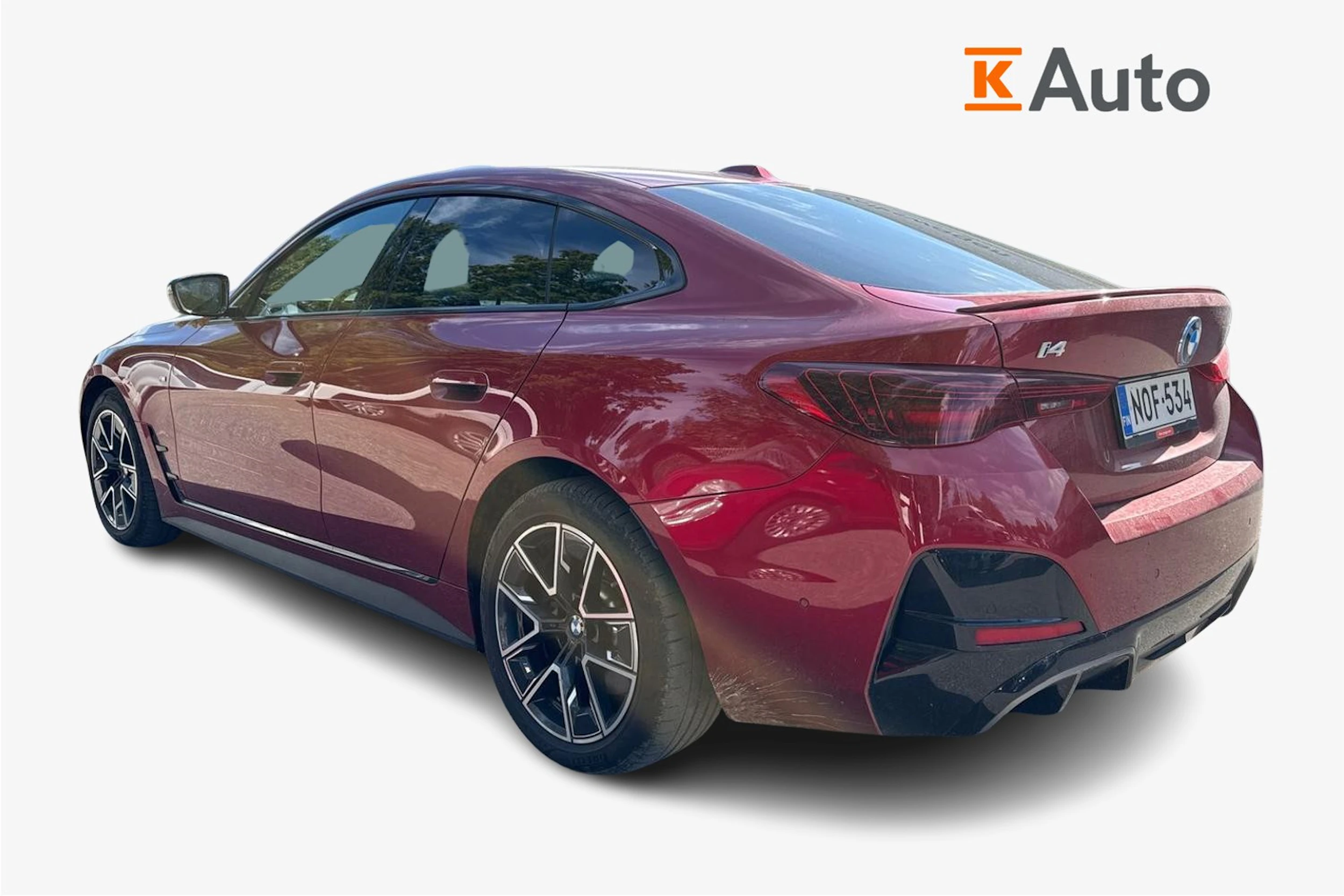 punainen BMW i4 2025 kuva 2.