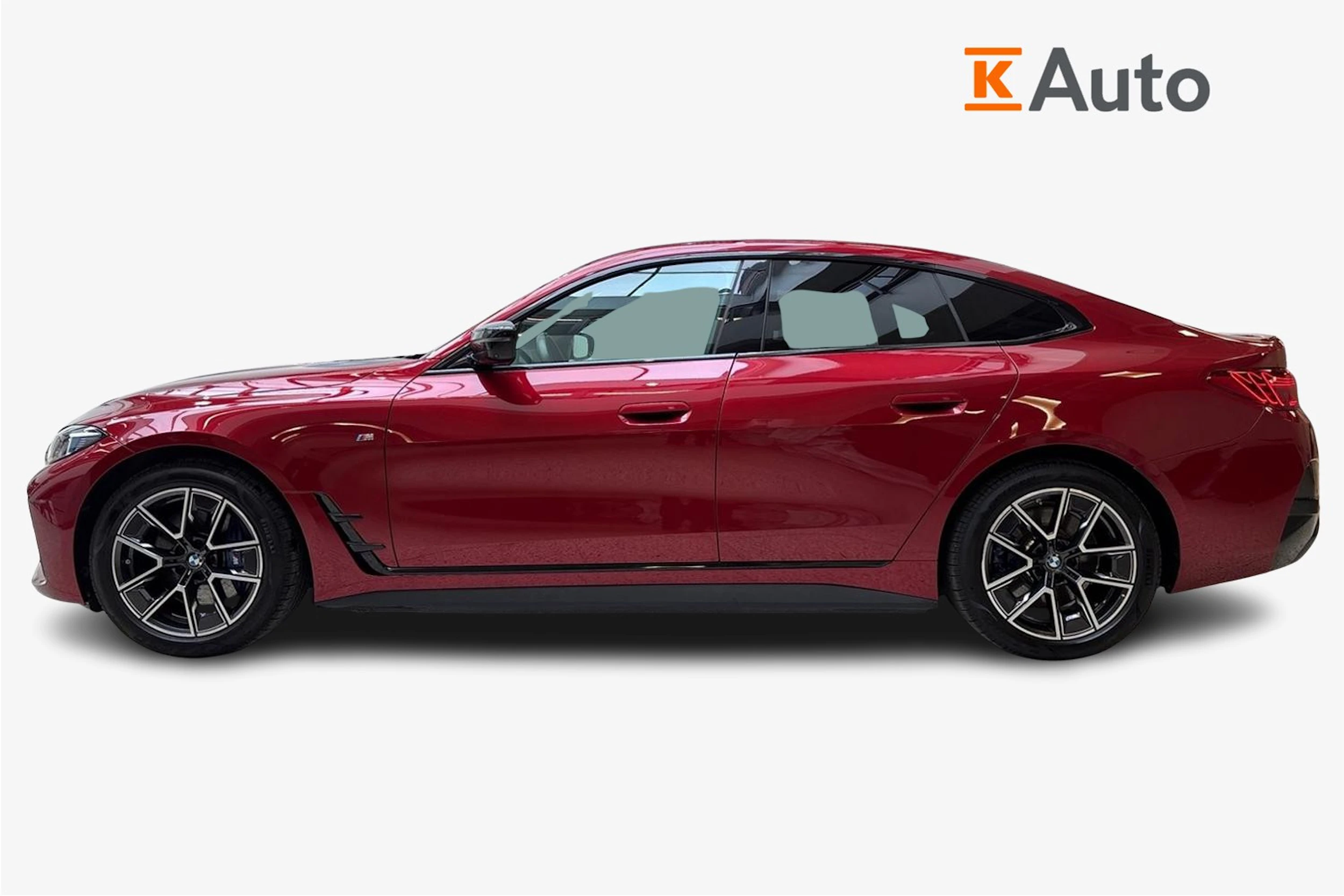 punainen BMW i4 M50 2025 kuva 5.