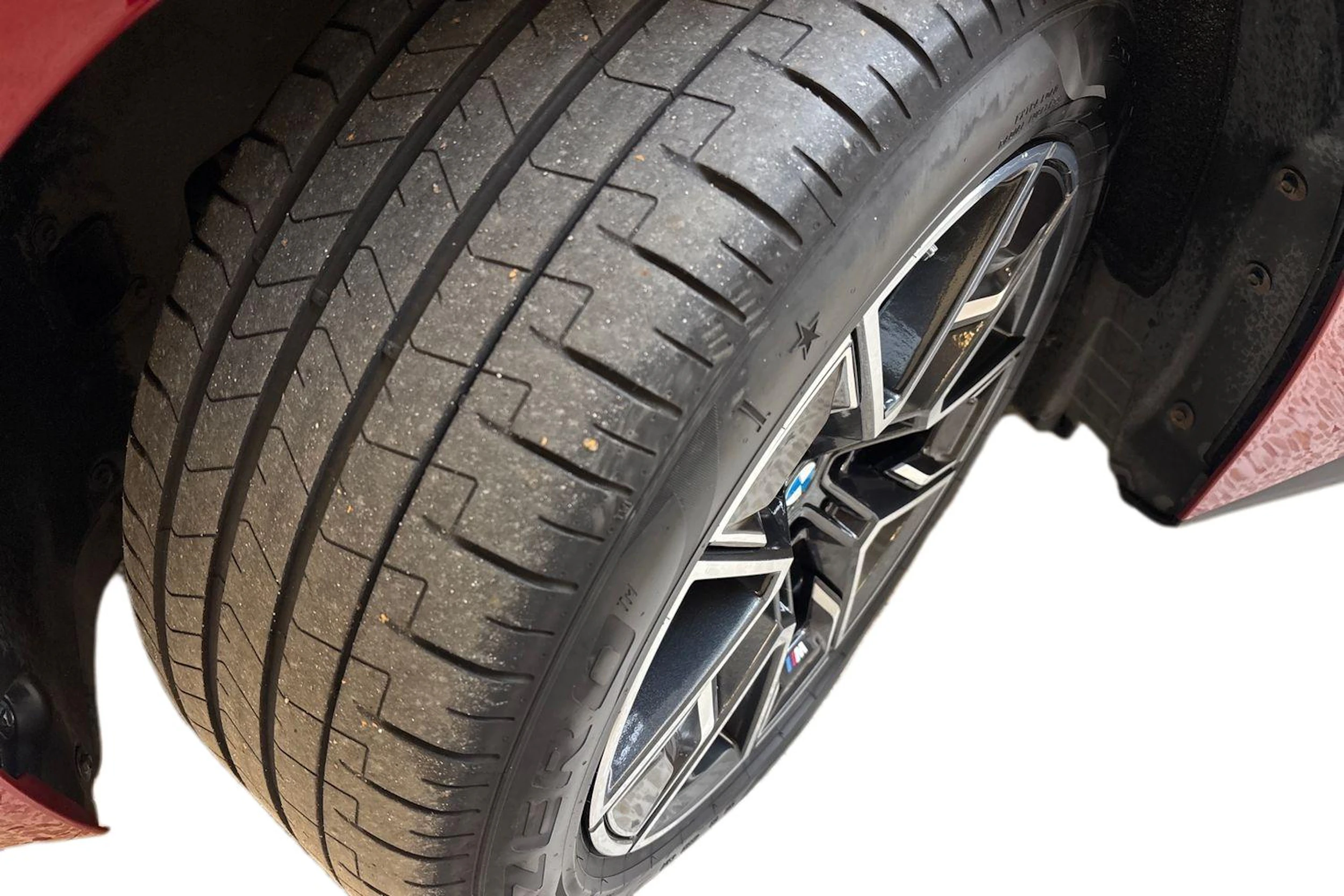 punainen BMW i4 M50 2025 kuva 9.