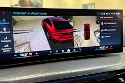 punainen BMW i4 M50 2025 kuva 25.
