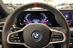 met. valkoinen BMW i4 M60 2025 kuva 16.