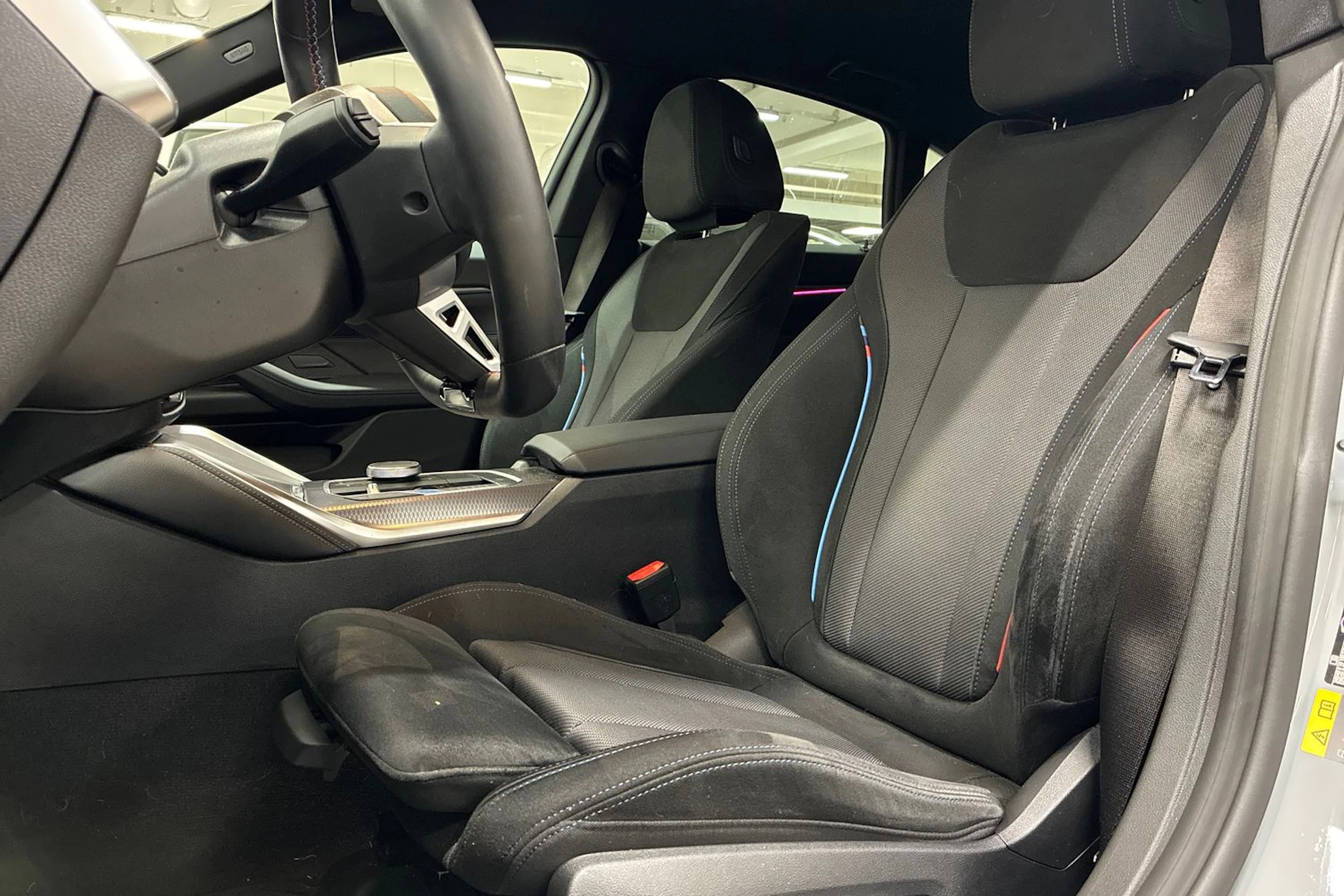 harmaa BMW i4 2025 kuva 4.