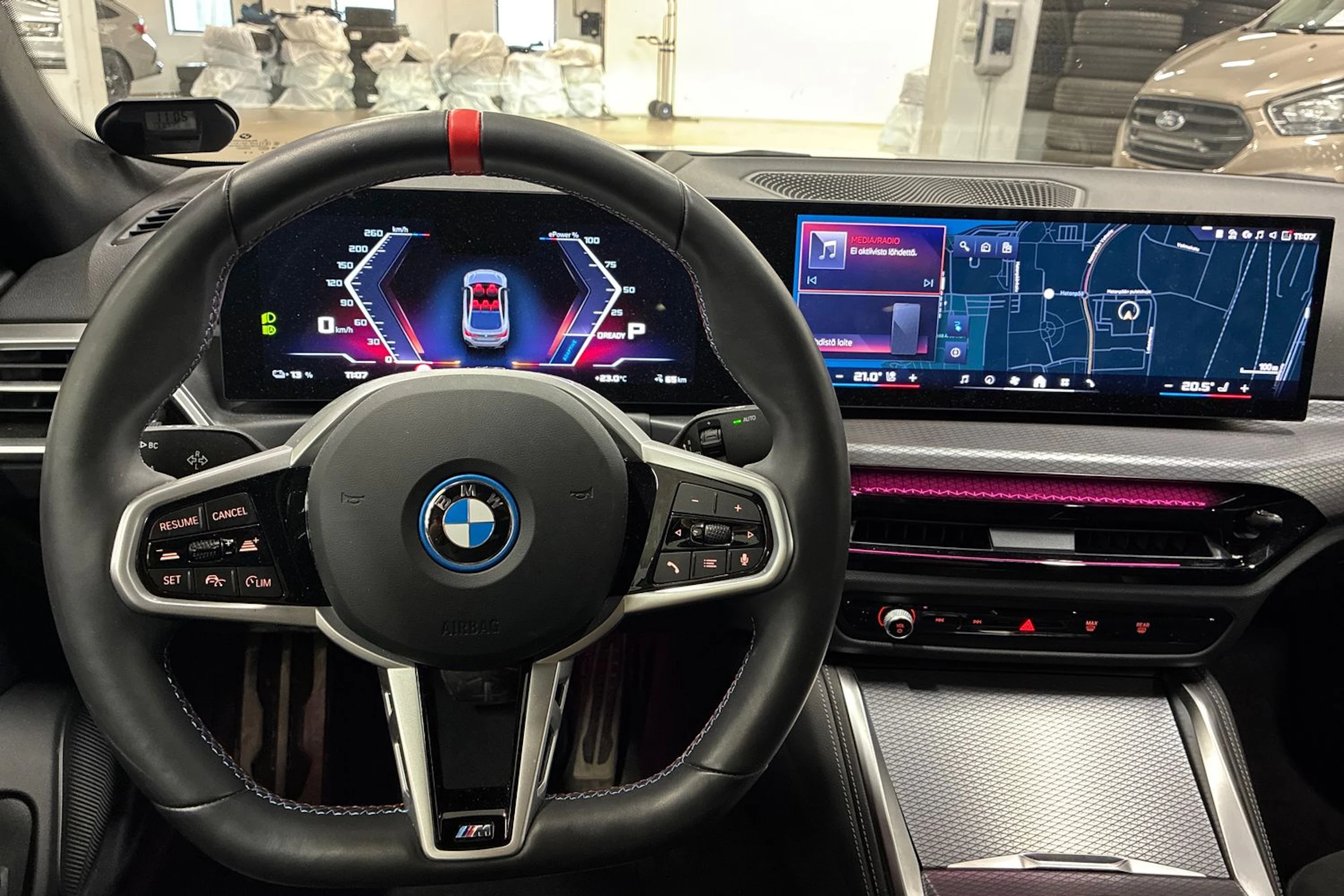 harmaa BMW i4 2025 kuva 5.