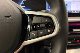 harmaa BMW i4 M60 2025 kuva 15.