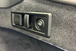 harmaa BMW i4 M60 2025 kuva 29.