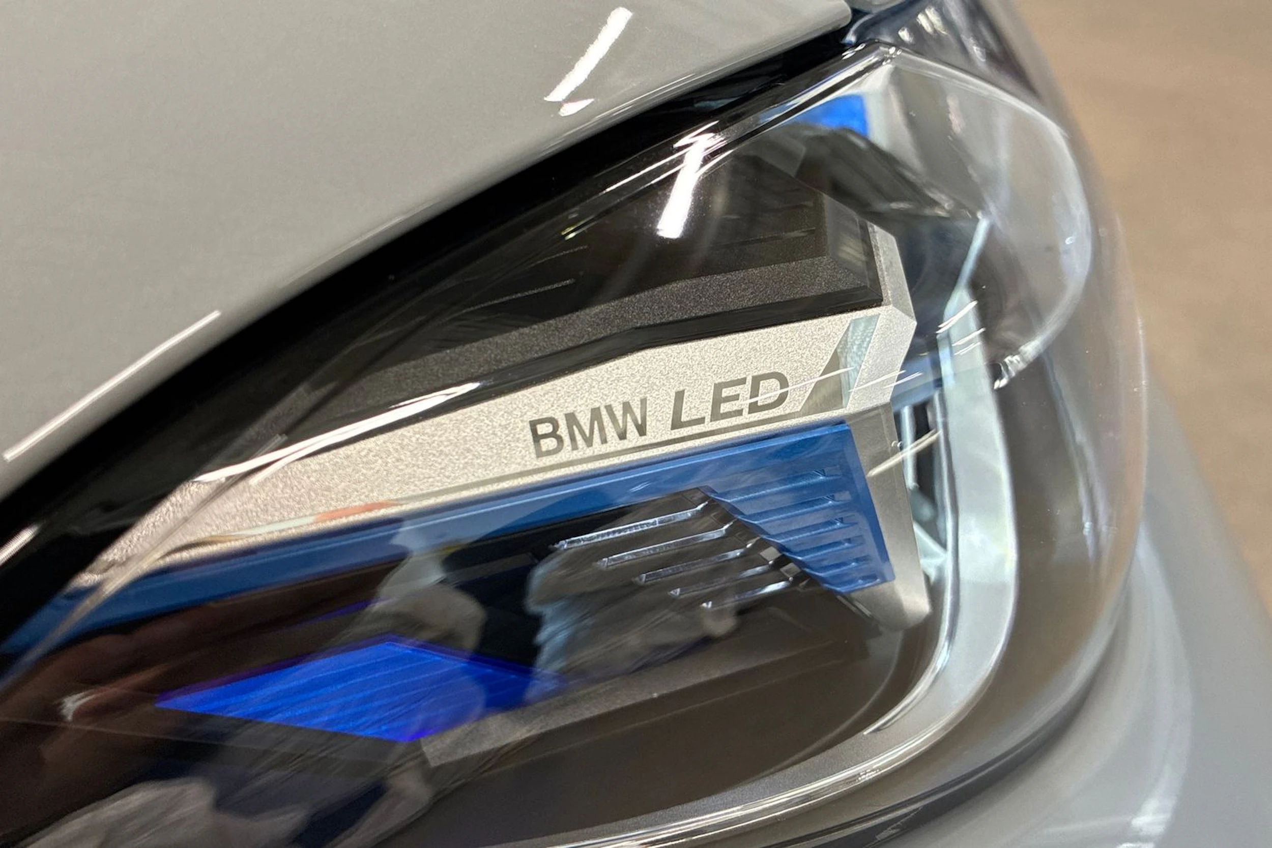 harmaa BMW i4 M60 2025 kuva 35.