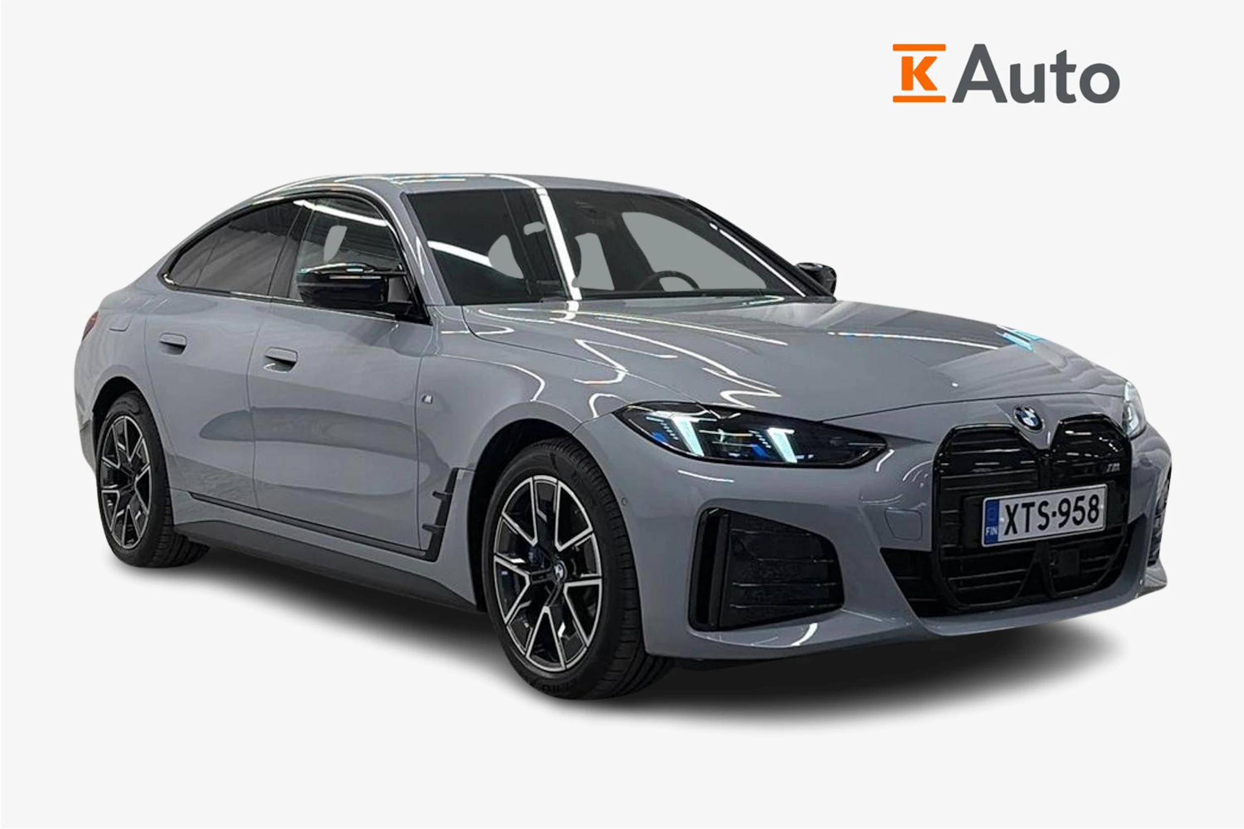 Harmaa BMW i4 M60 2026 kuva 1.