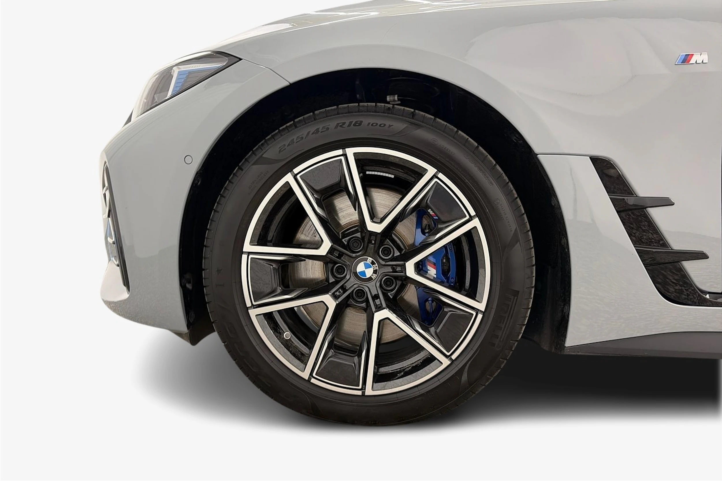 Harmaa BMW i4 M60 2026 kuva 9.