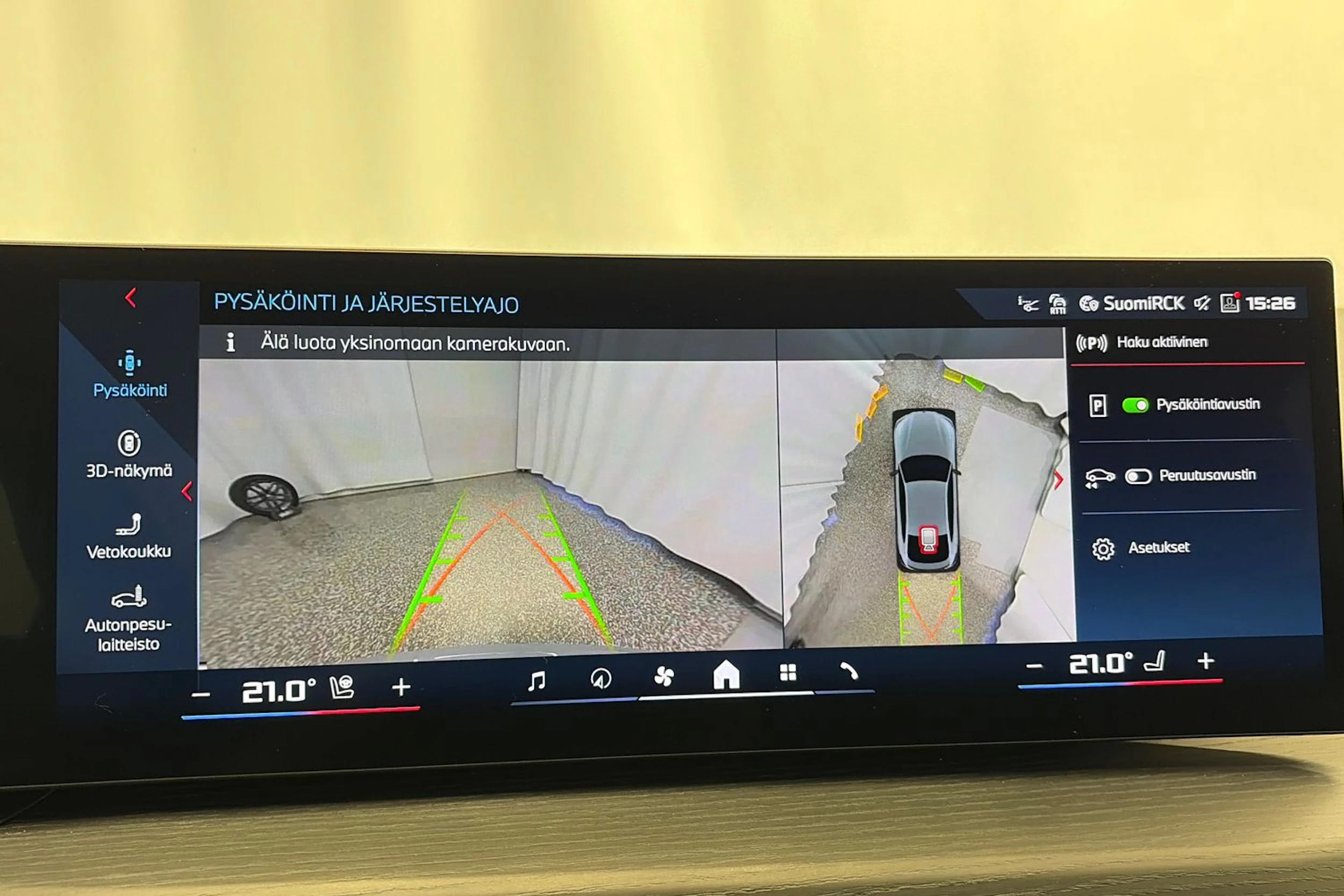 Harmaa BMW i4 M60 2026 kuva 22.