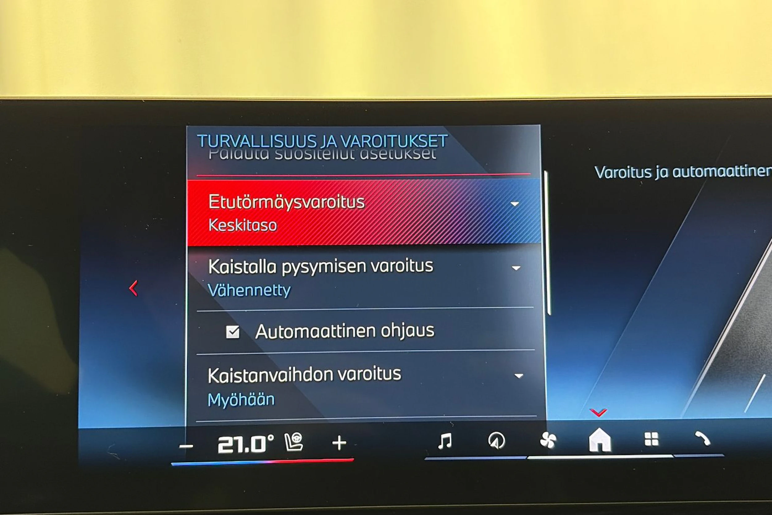 Harmaa BMW i4 M60 2026 kuva 25.