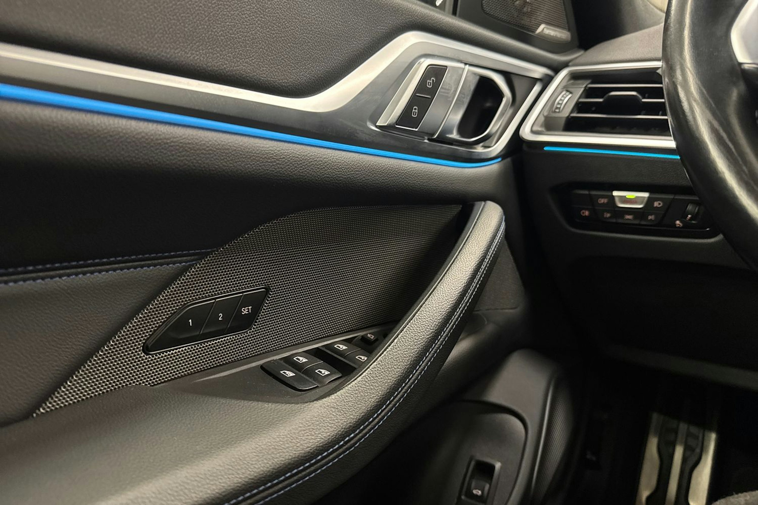 BMW i4 M50 2022 kuva 21.