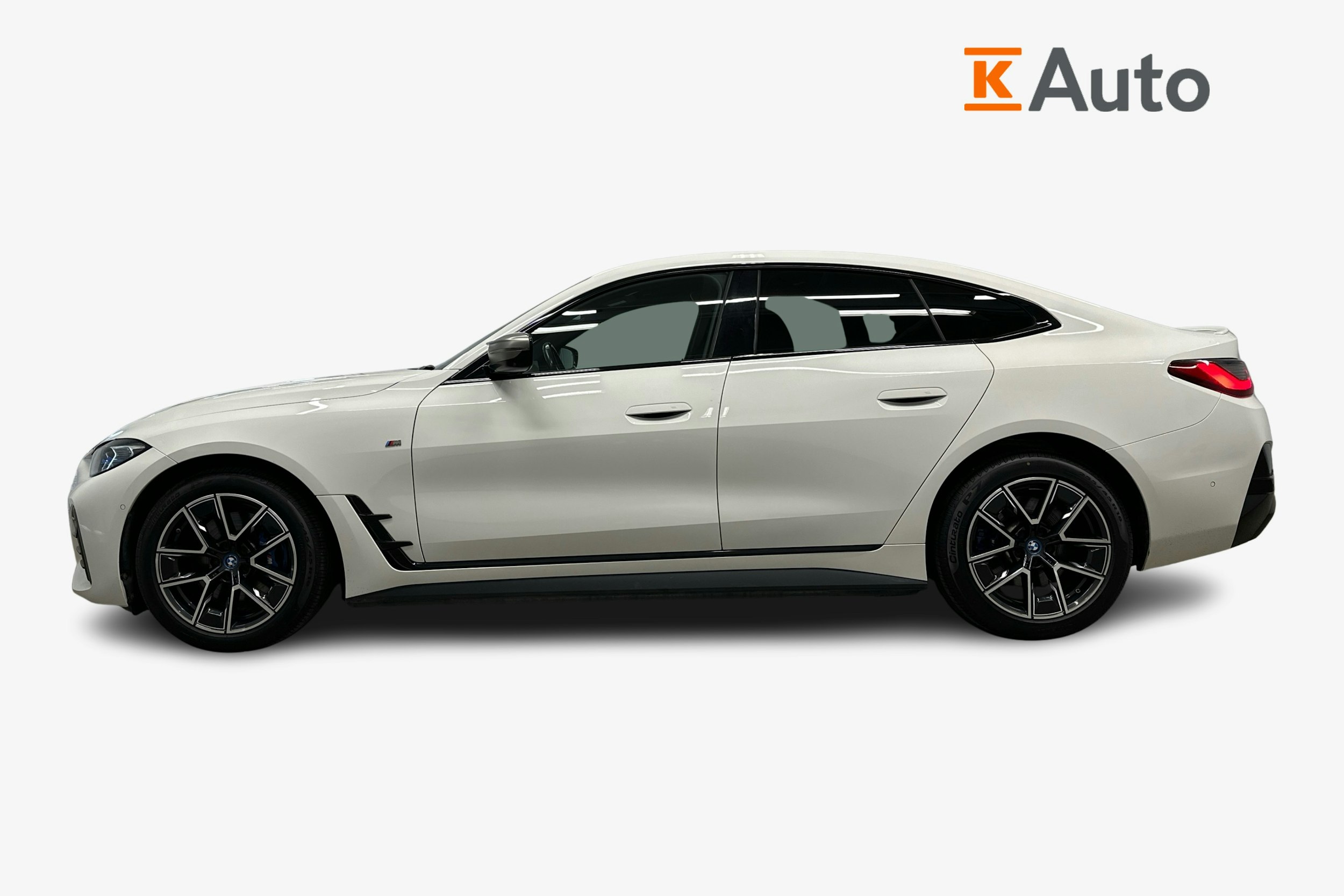 valkoinen BMW i4 M50 2022 kuva 5.