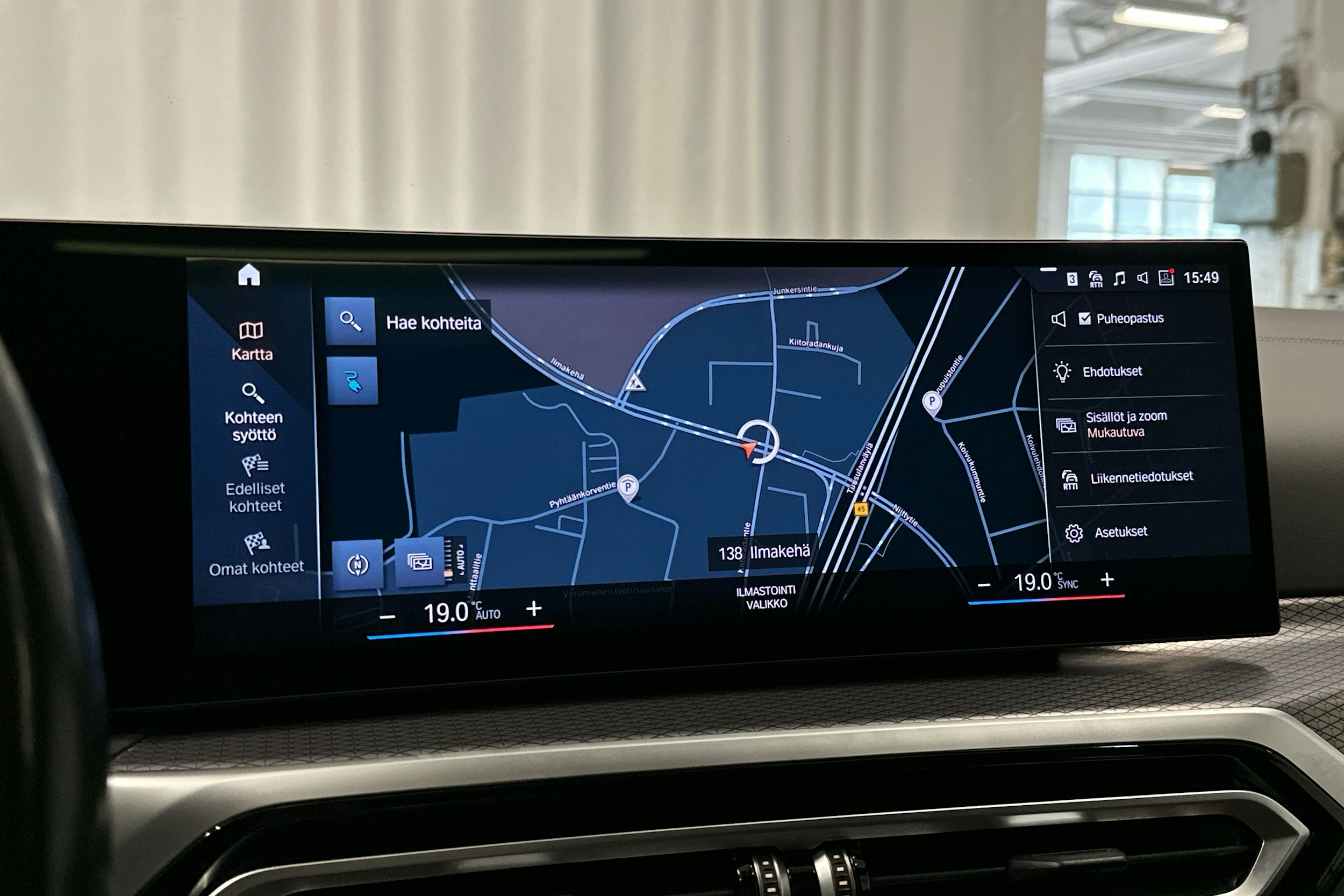 valkoinen BMW i4 M50 2022 kuva 14.