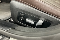valkoinen BMW i4 M50 2022 kuva 26.