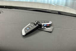 valkoinen BMW i4 M50 2022 kuva 35.