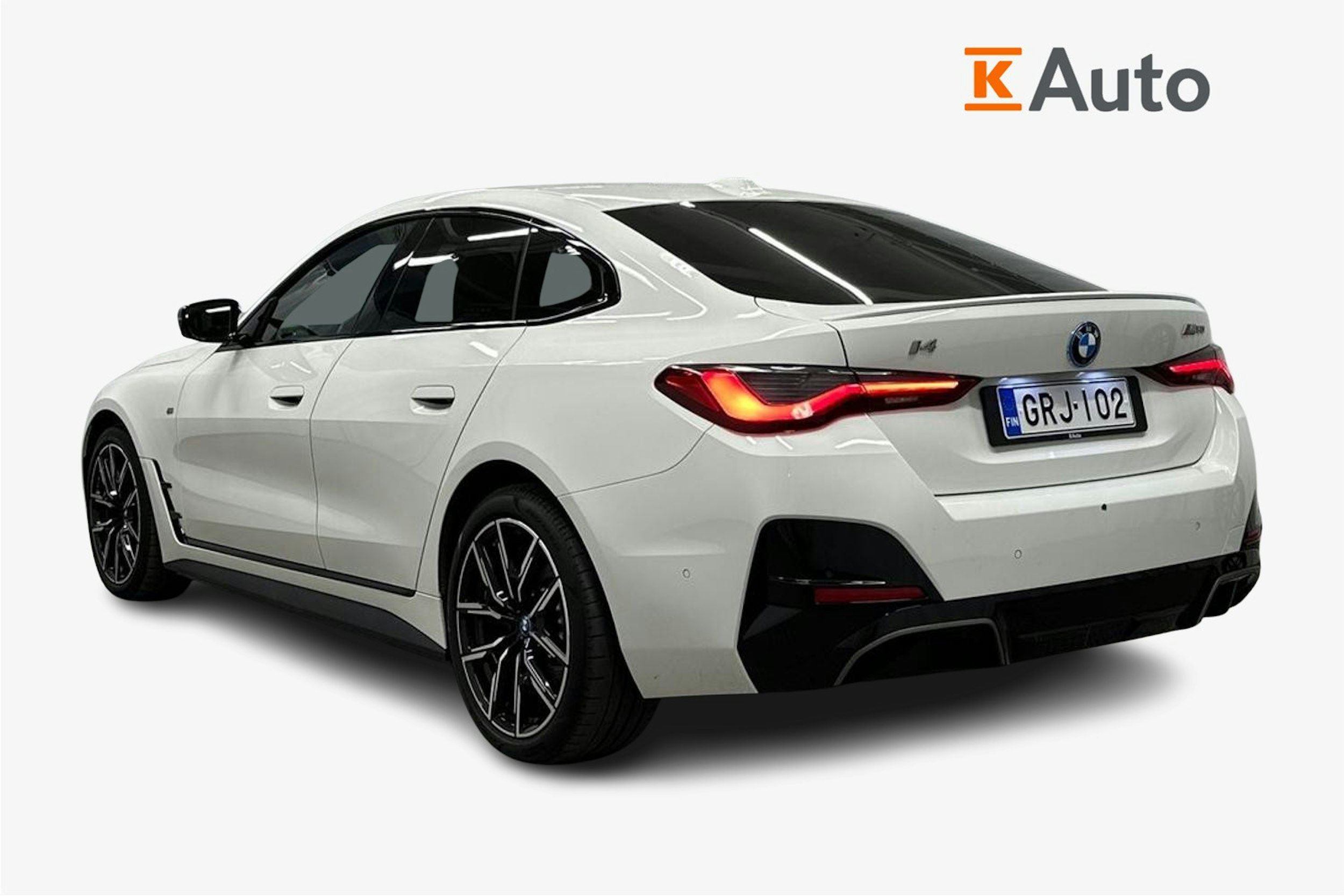 valkoinen BMW i4 M50 2022 kuva 2.