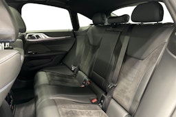 valkoinen BMW i4 M50 2022 kuva 10.